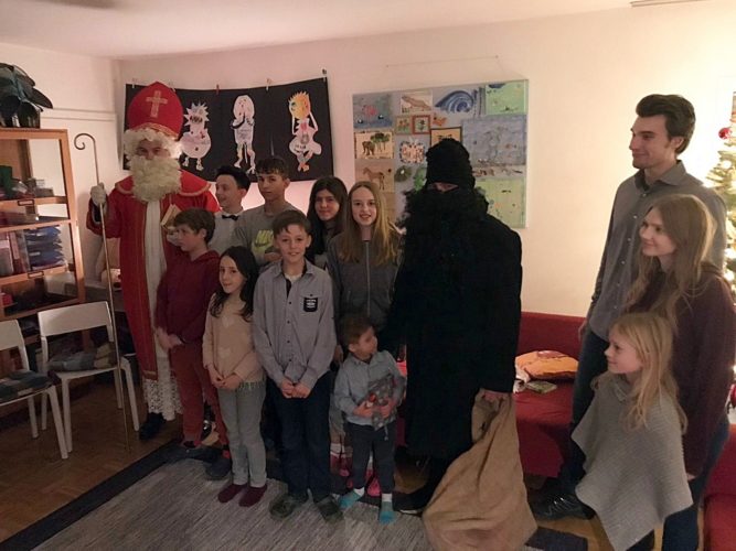 AFS-Nikolausaktion 2019 im Kinderhaus Metten