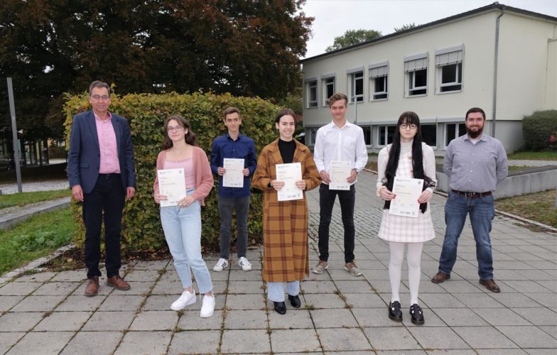 Schüler der Aloys-Fischer-Schule mit herausragenden Ergebnissen - sie erhalten das höchste Zertifikat