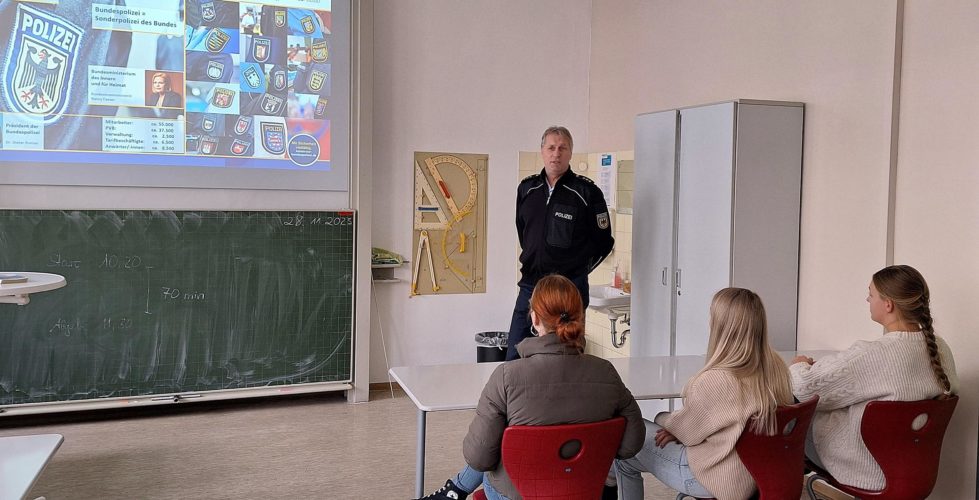 „Kein Tag Alltag“- die Bundespolizei stellt sich an der AFS vor