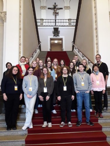 Schülerinnen und Schüler der Aloys-Fischer-Schule besuchen Bayerischen Landtag