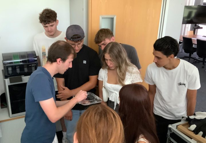 Seminarfach „Sicherheit im digitalen Zeitalter“ zu Besuch an der Universität Passau